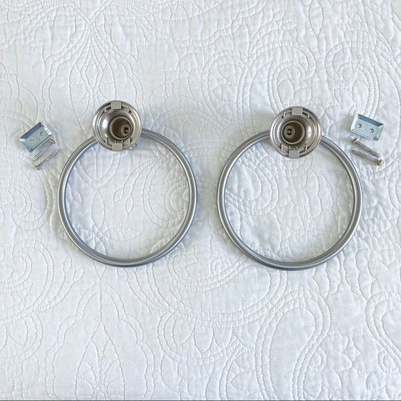 Chrome Wall Mount Towel Ring
Set of 2 - Picture 4 of 10